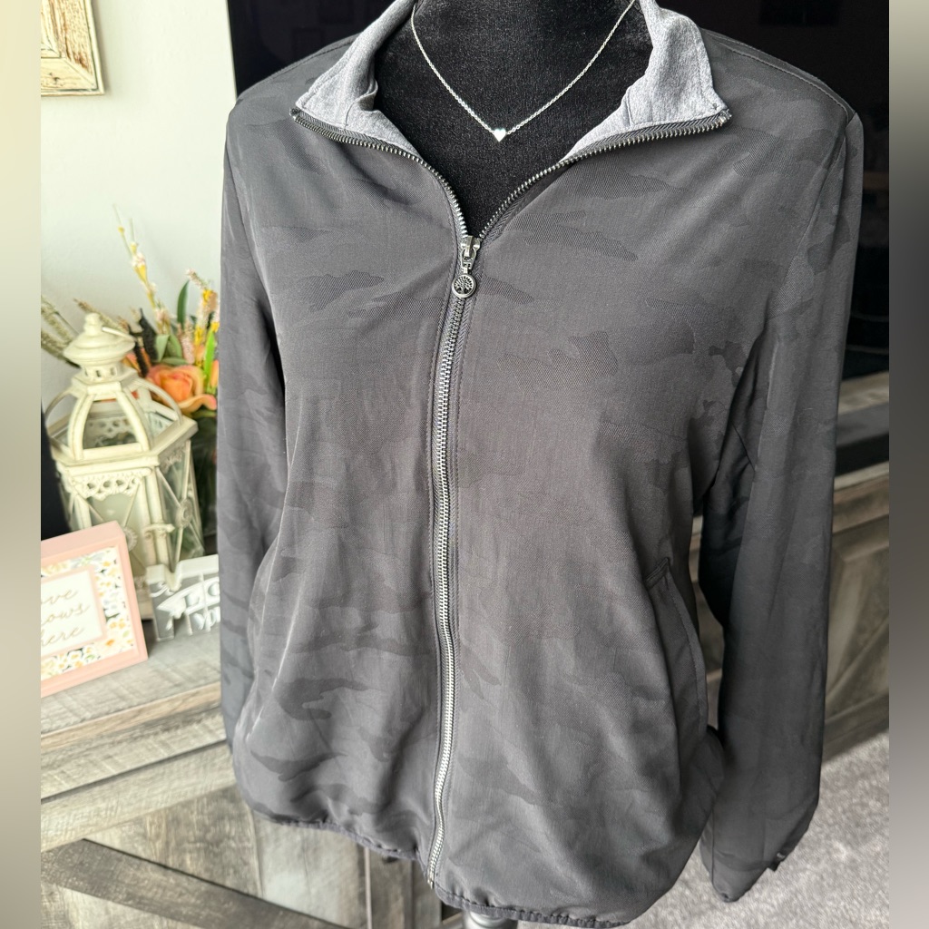 Black Camo Zip-Up Jacket